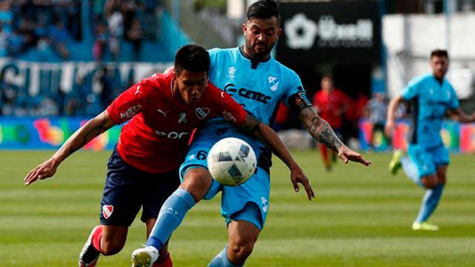 Independiente se llevó tres puntos ante Temperley.