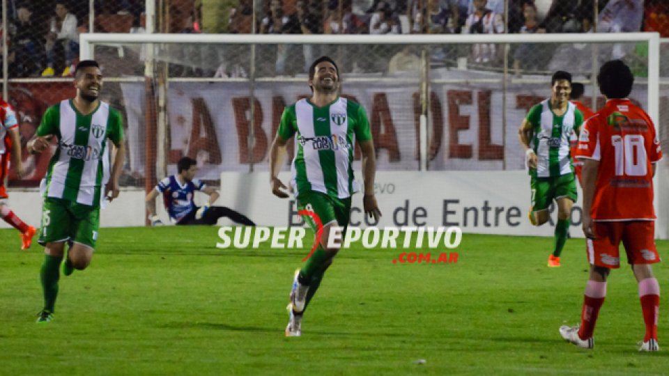 Atlético Paraná cayó ante Estudiantes de San Luis.