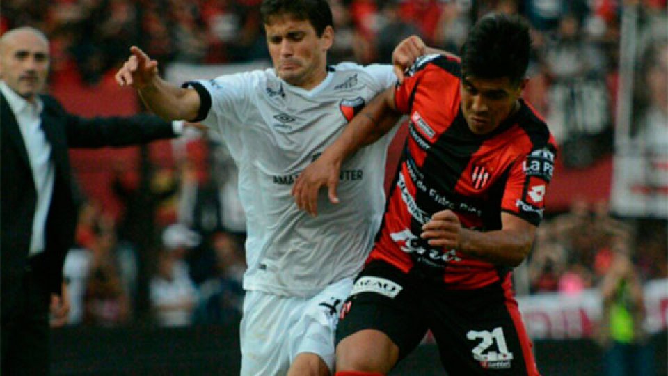 Patronato logró una enorme victoria ante Colón en Santa Fe.