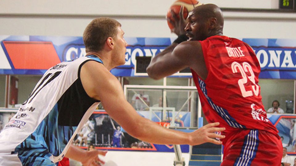 Dura derrota del AEC ante Quimsa. (La Liga Contenidos).