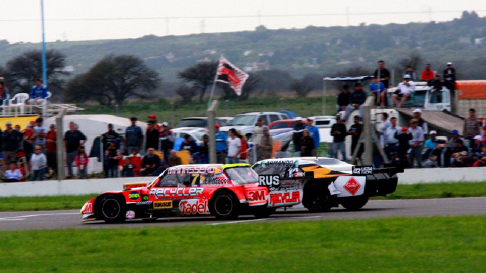 Mariano Werner superó a Rossi, se aguantó todo, se defendió y se llevó la final.