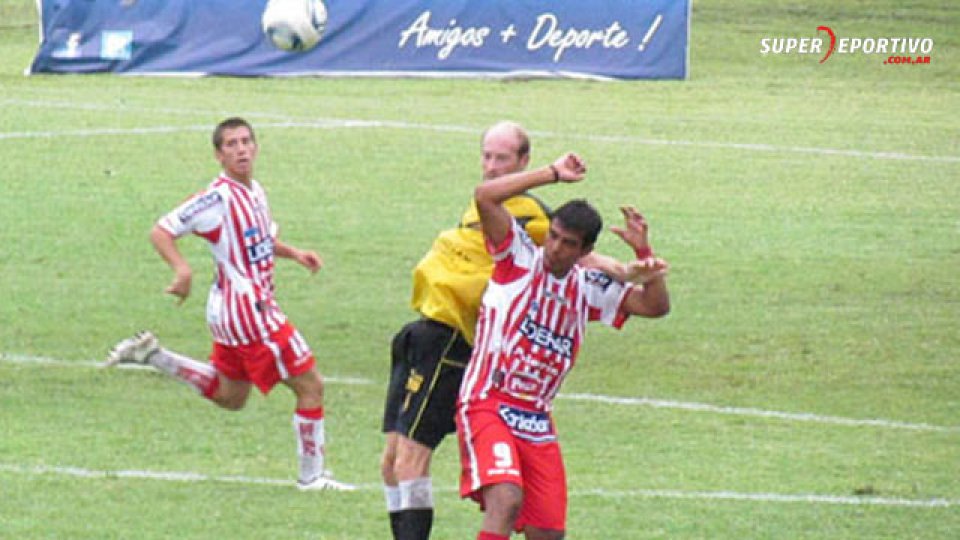 Los Andes y Flandría se llevaron un punto y promedian la mitad de tabla.