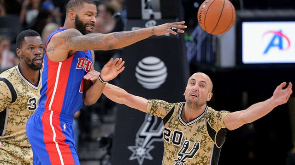 Manu sumó 10 puntos en los 16 minutos que jugó. Manu sumó 10 puntos en los 16 minutos que jugó.