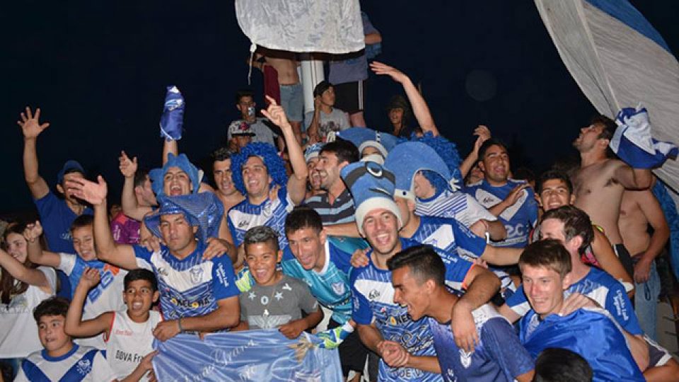 Viale FBC campeón en Paraná Campaña. (Foto: Informe Zonal).