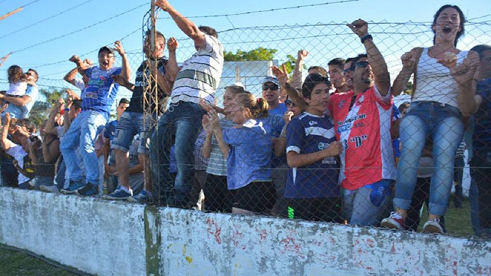 Viale FBC campeón en Paraná Campaña. (Foto: Informe Zonal).