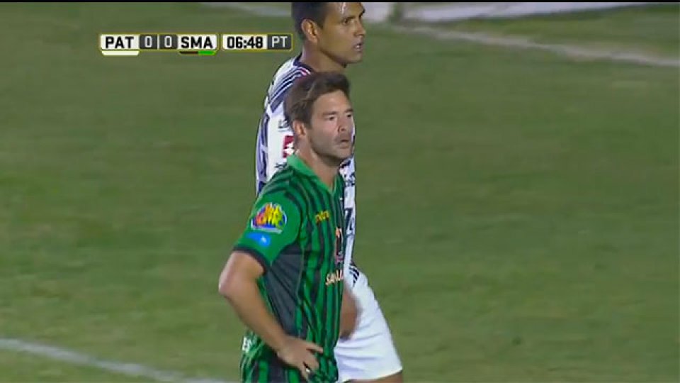 Patronato goleó a San Martín de San Juan en el Presbítero Grella