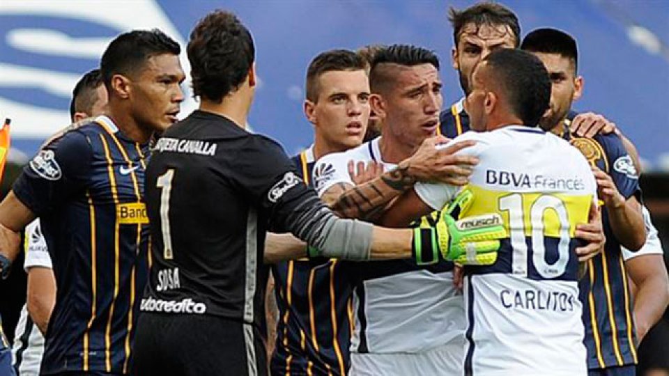 Ambos jugadores vieron la tarjeta roja en el empate entre Boca y Central.
