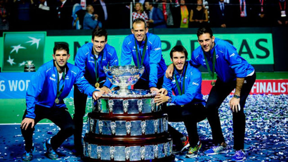 De la mano de Delbonis, Argentina ganó su primera Copa Davis.