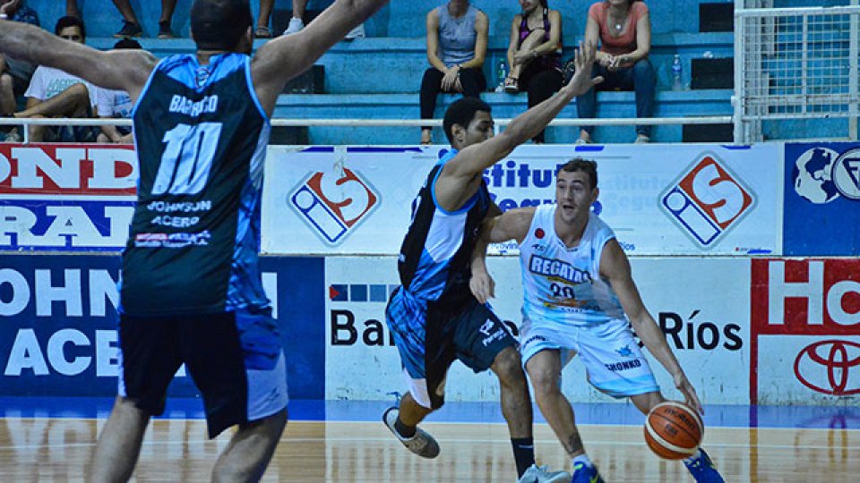 Echagüe cayó 80-62 ante Regatas.