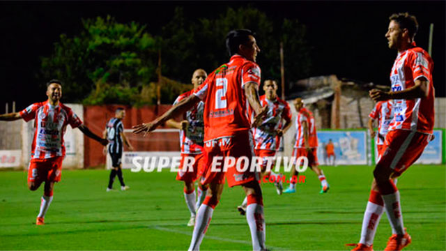 Atlético Paraná despide el 2016 en Corrientes.