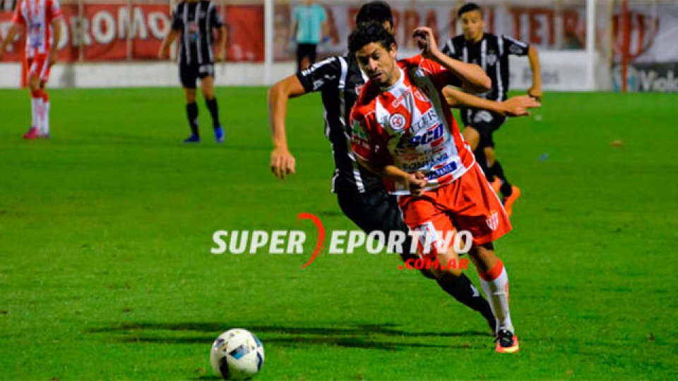 El Rojiblanco no supo mantener la ventaja y empató ante el Ferroviario.