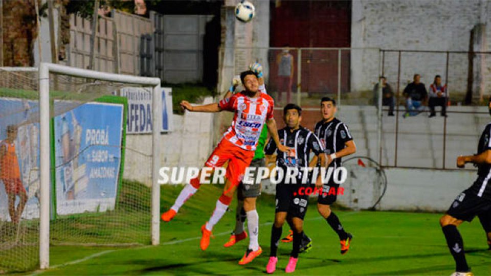 El Rojiblanco no supo mantener la ventaja y empató ante el Ferroviario.