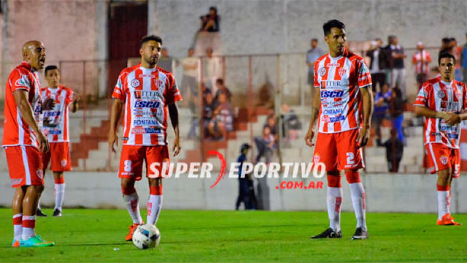 El Rojiblanco no supo mantener la ventaja y empató ante el Ferroviario.
