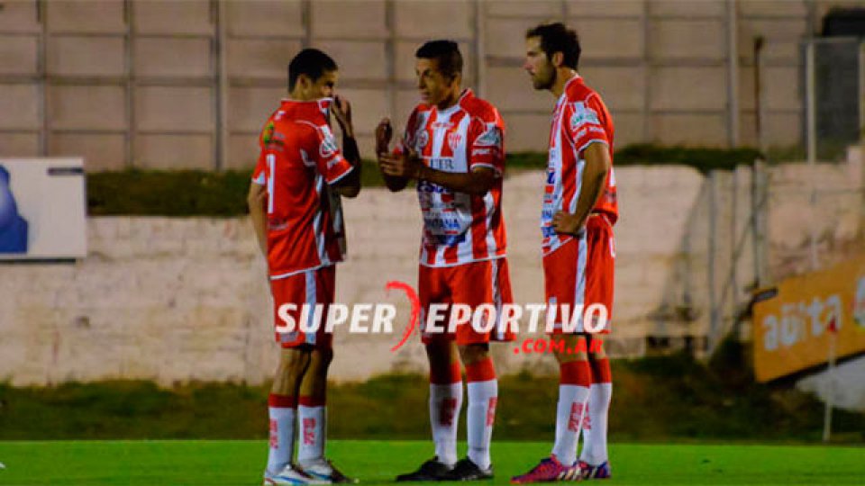 El Rojiblanco no supo mantener la ventaja y empató ante el Ferroviario.