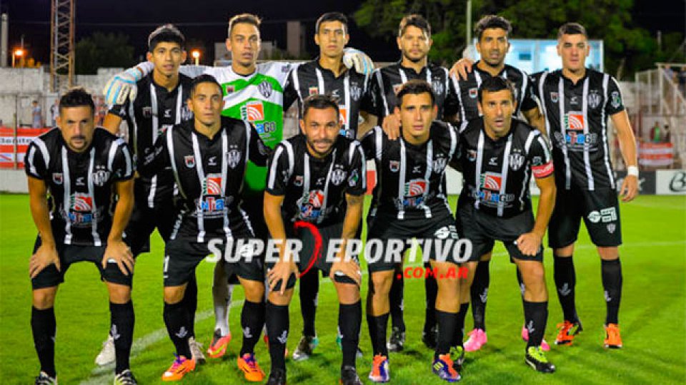 El Rojiblanco no supo mantener la ventaja y empató ante el Ferroviario.