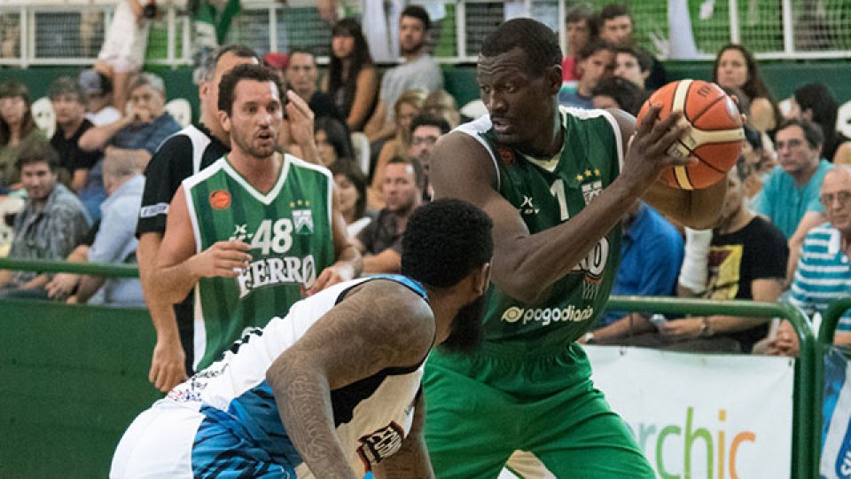 Echagüe cierra la gira por Buenos Aires frente a Obras Basket.