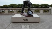Destrozaron la estatua de Messi que había sido inaugurada hace seis meses