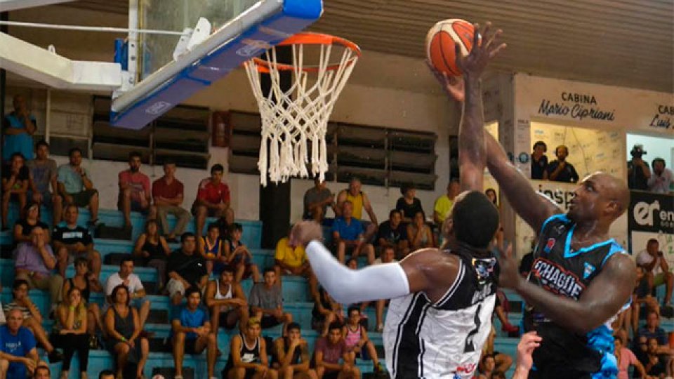 Echagüe volvió al triunfo ante Ciclista Olímpico.