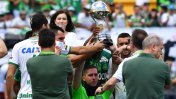 Los sobrevivientes de Chapecoense levantaron la Copa Sudamericana