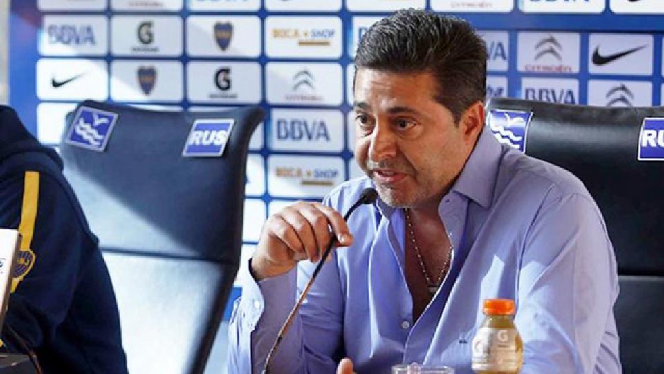 Angelici dio su opinión y redobló la apuesta.