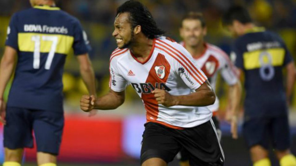 River supo cuando golpear y superó a Boca en Mar del Plata.