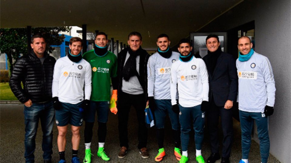 Bauza visitó a Icardi en el entrenamiento del Inter.