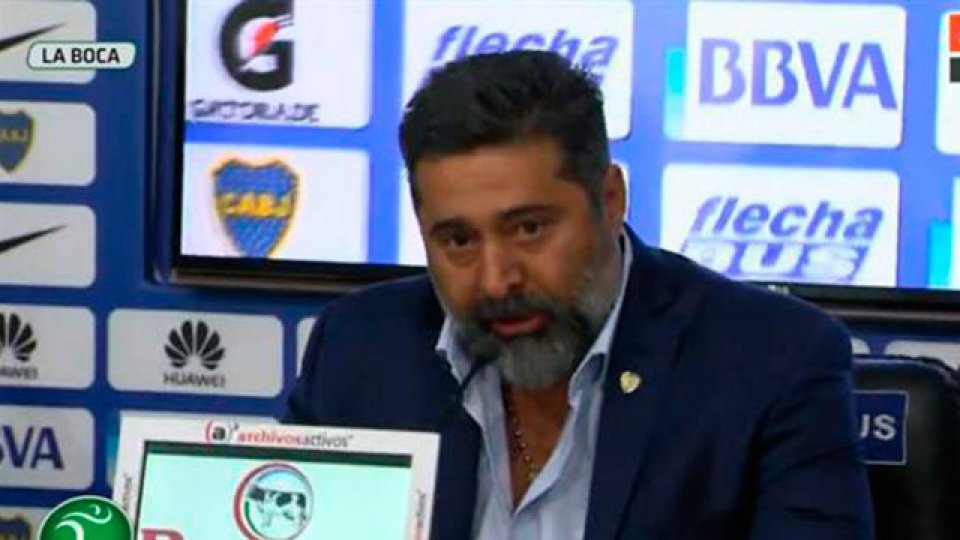 "Guillermo tiene mucho más para darnos como entrenador", indicó Angelici.