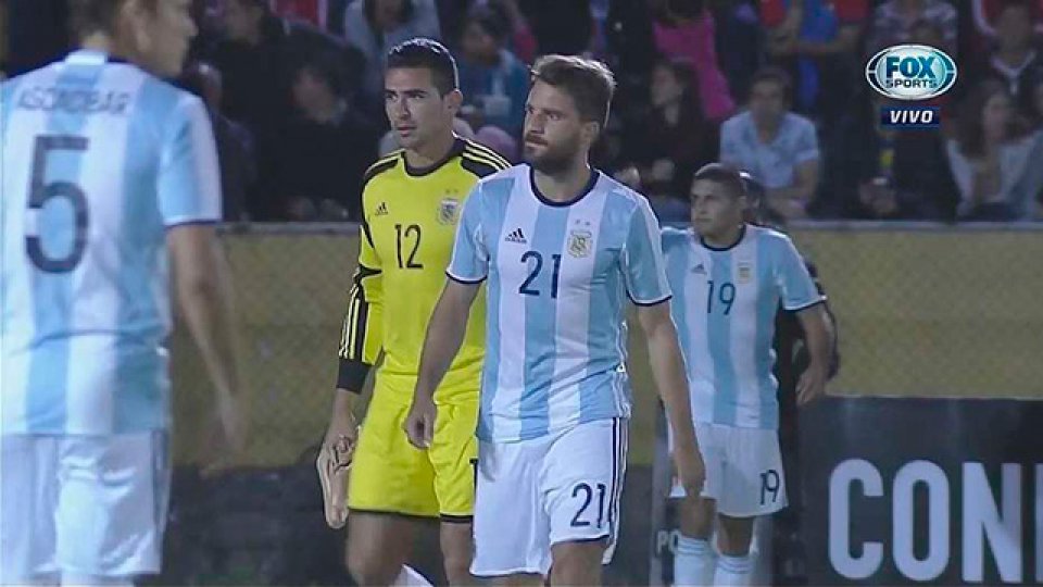 Atlético Tucumán jugó con la camiseta de Argentina en Ecuador.