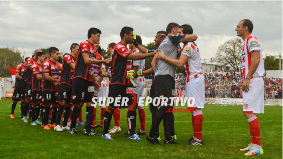 ARCHIVO: 29/06/2015 . Atlético Paraná vs Patronato por la B Nacional.