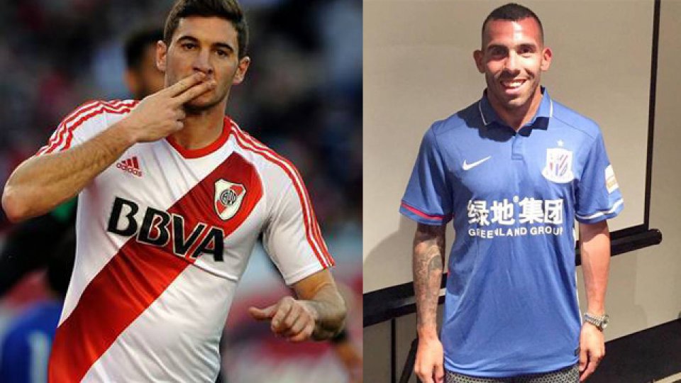 Alario priorizó su carrera y se sigue River, Tevez optó por ganar más plata.