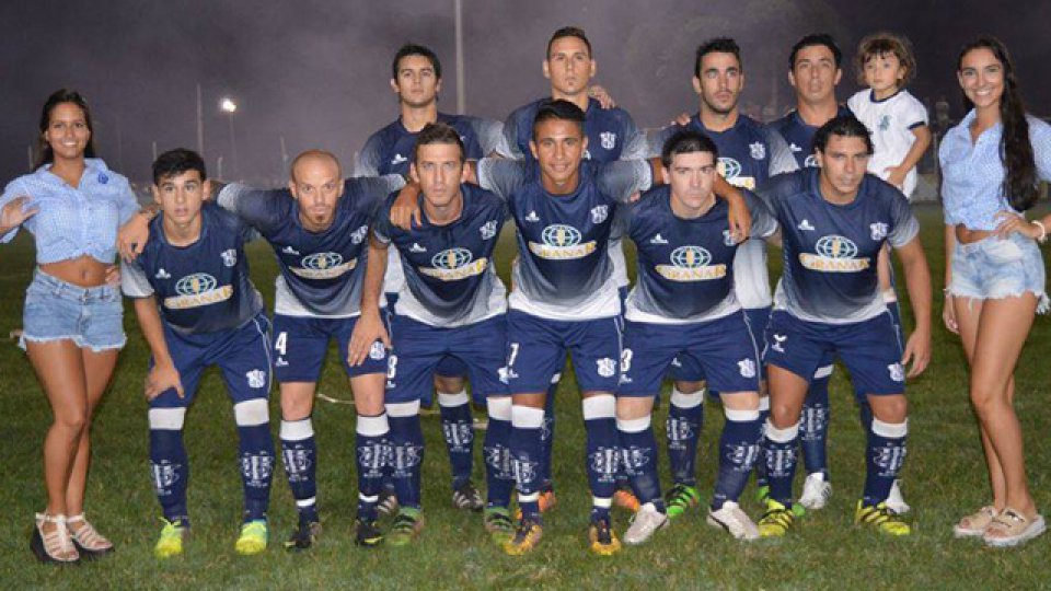 Plantel 25 de Mayo de Victoria.