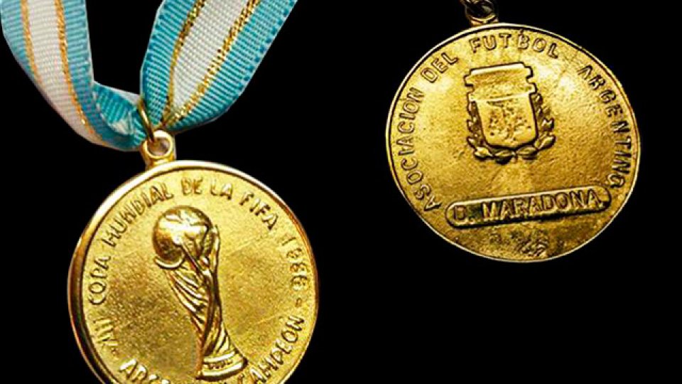 La medalla del 86 de Maradona, subastada.
