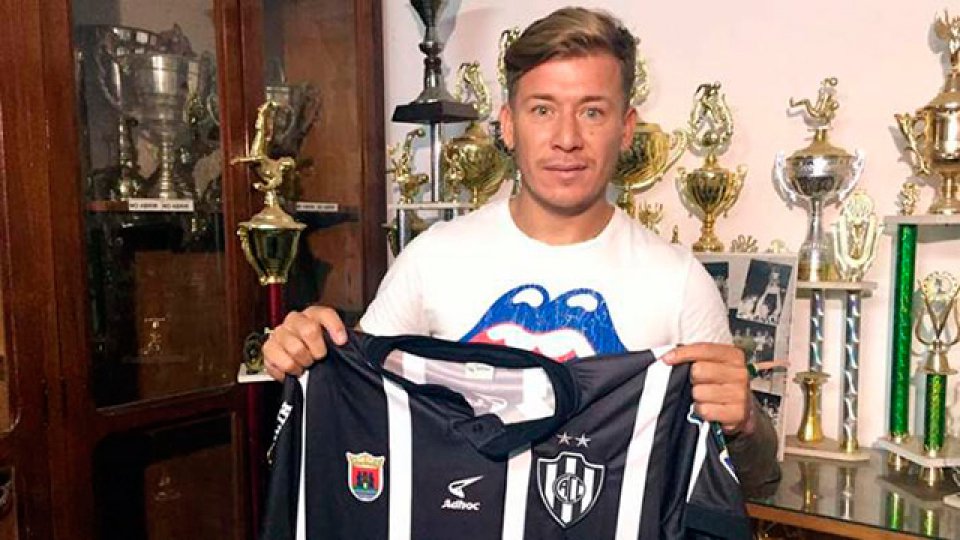 Arnaldo González ya tiene club en la B Nacional.
