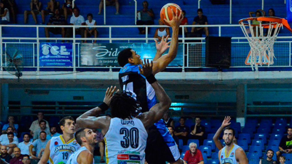 Echagüe cayó ante el líder San Martín de Corrientes.