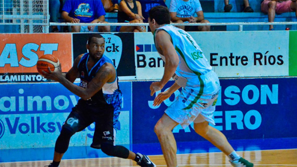 Echagüe no pudo con Atenas de Córdoba como local.