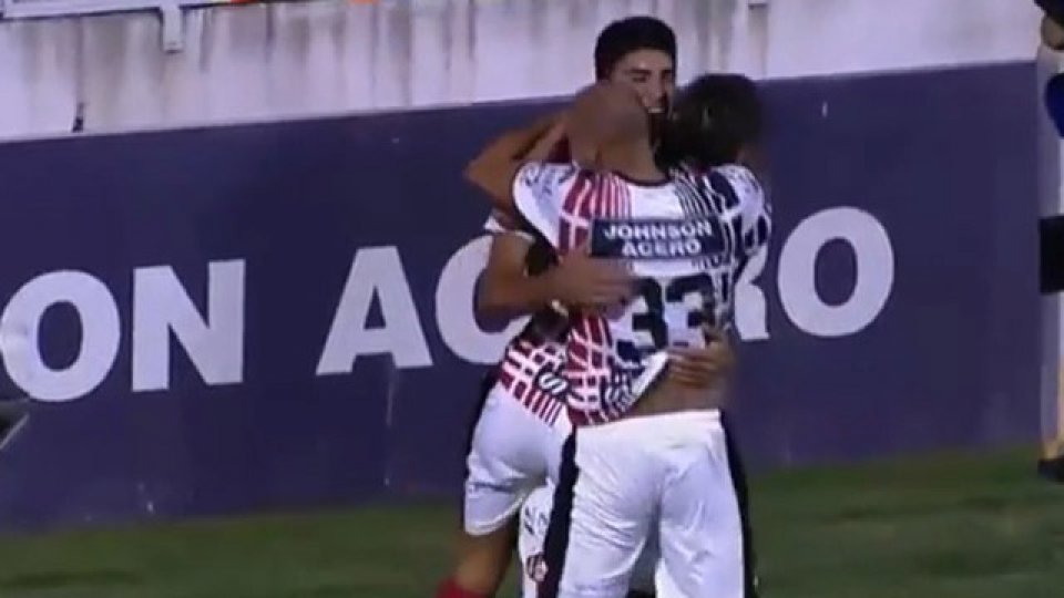 Patronato goleó a Arsenal en el Presbítero Grella.