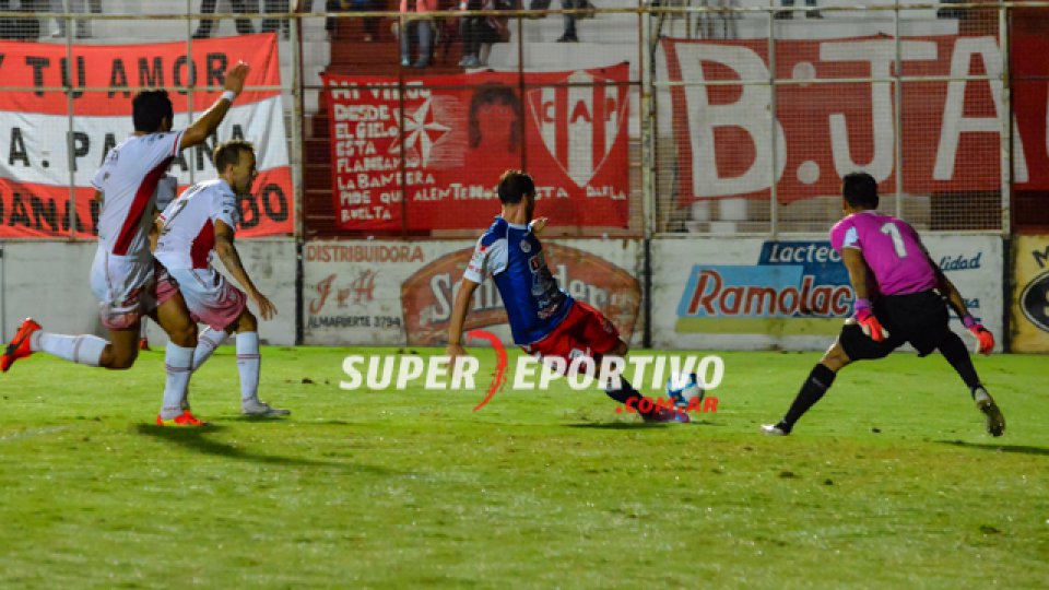 El Gato jugó, luchó y fue inteligente para superar a la Gloria en el Mutio.