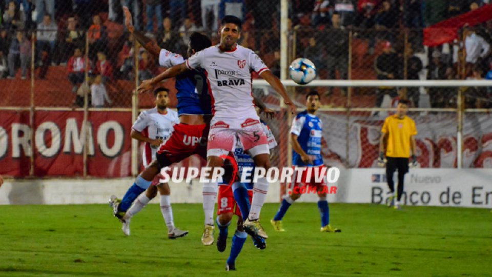 El Gato jugó, luchó y fue inteligente para superar a la Gloria en el Mutio.