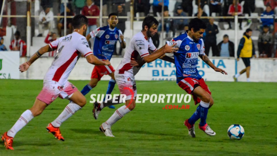 El Gato jugó, luchó y fue inteligente para superar a la Gloria en el Mutio.