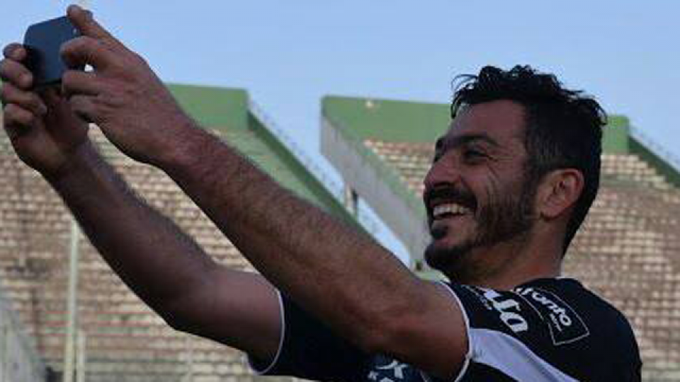 Tras 17 años de carrera, Edgardo Bríttes dejó el fútbol.