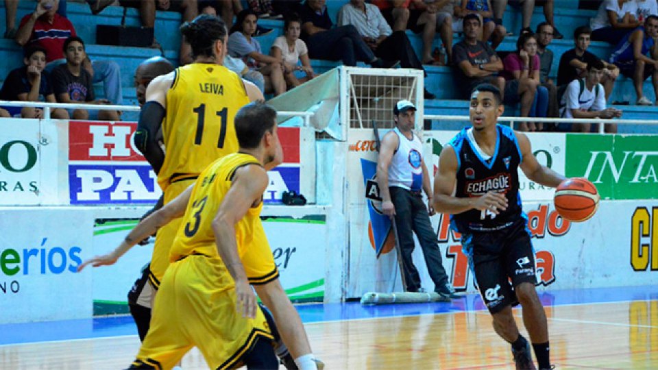 Echagüe volvió al triunfo ante Obras en el Luis Butta.