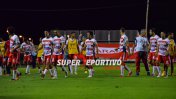 Atlético Paraná perdió ante Villa Dálmine y se hunde en el descenso