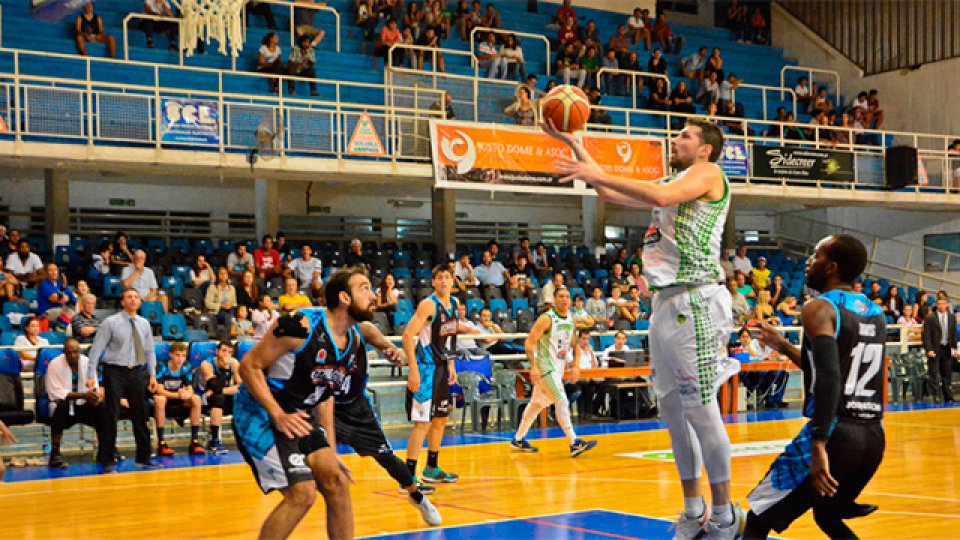 Estudiantes se quedó con el duelo provincial.