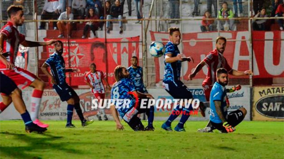 El Gato se aleja cada vez más del sueño de mantenerse en la B Nacional.