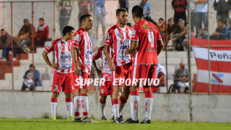 El Gato se aleja cada vez más del sueño de mantenerse en la B Nacional.