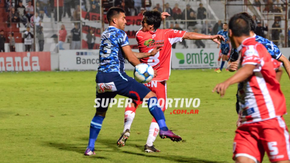 El Gato se aleja cada vez más del sueño de mantenerse en la B Nacional.
