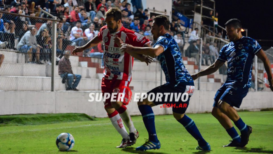 El Gato se aleja cada vez más del sueño de mantenerse en la B Nacional.