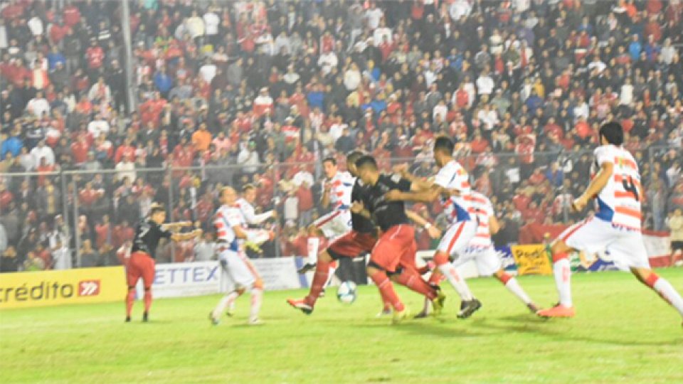 El Gato sumó una nueva caída. (@CASMOficial)