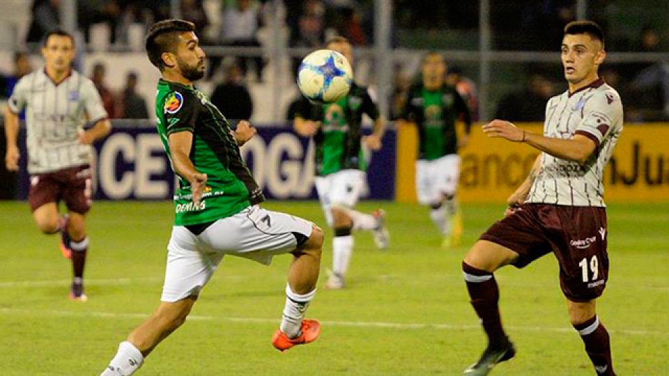 Godoy Cruz ganó y San Juan y se quedó con el primer clásico de la fecha.