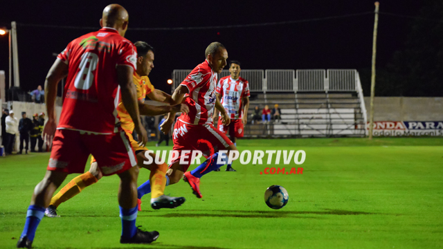 Atlético Paraná está obligado a ganar ante Ferro para no descender.